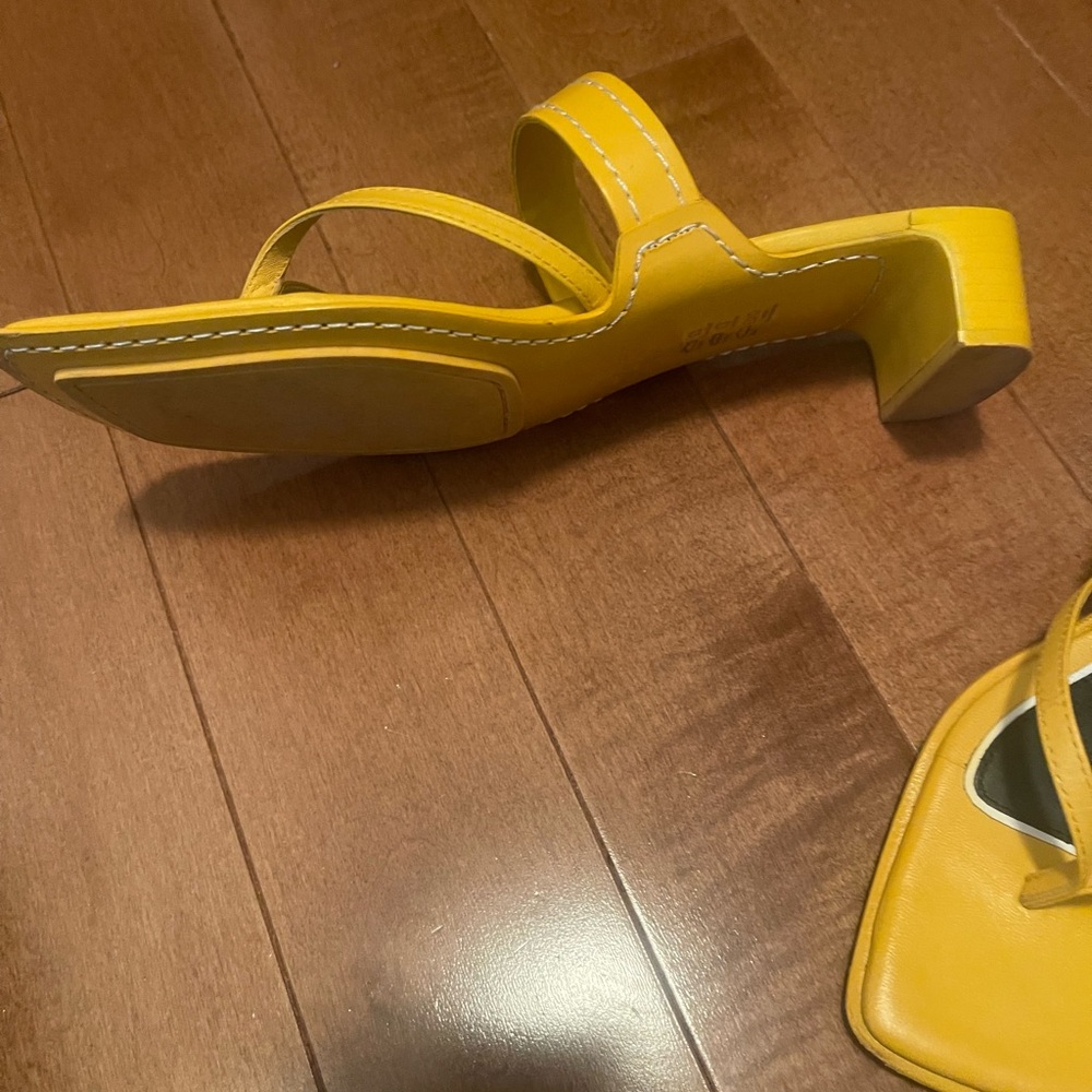 💛Rag & Bone Colt size 7 yellow heel sandals. Offers welcomed!!💛 - Picture 4 of 6